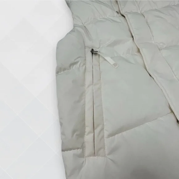 All in Motion Women’s Long Puffer Vest • Off White - Picture 3 of 6